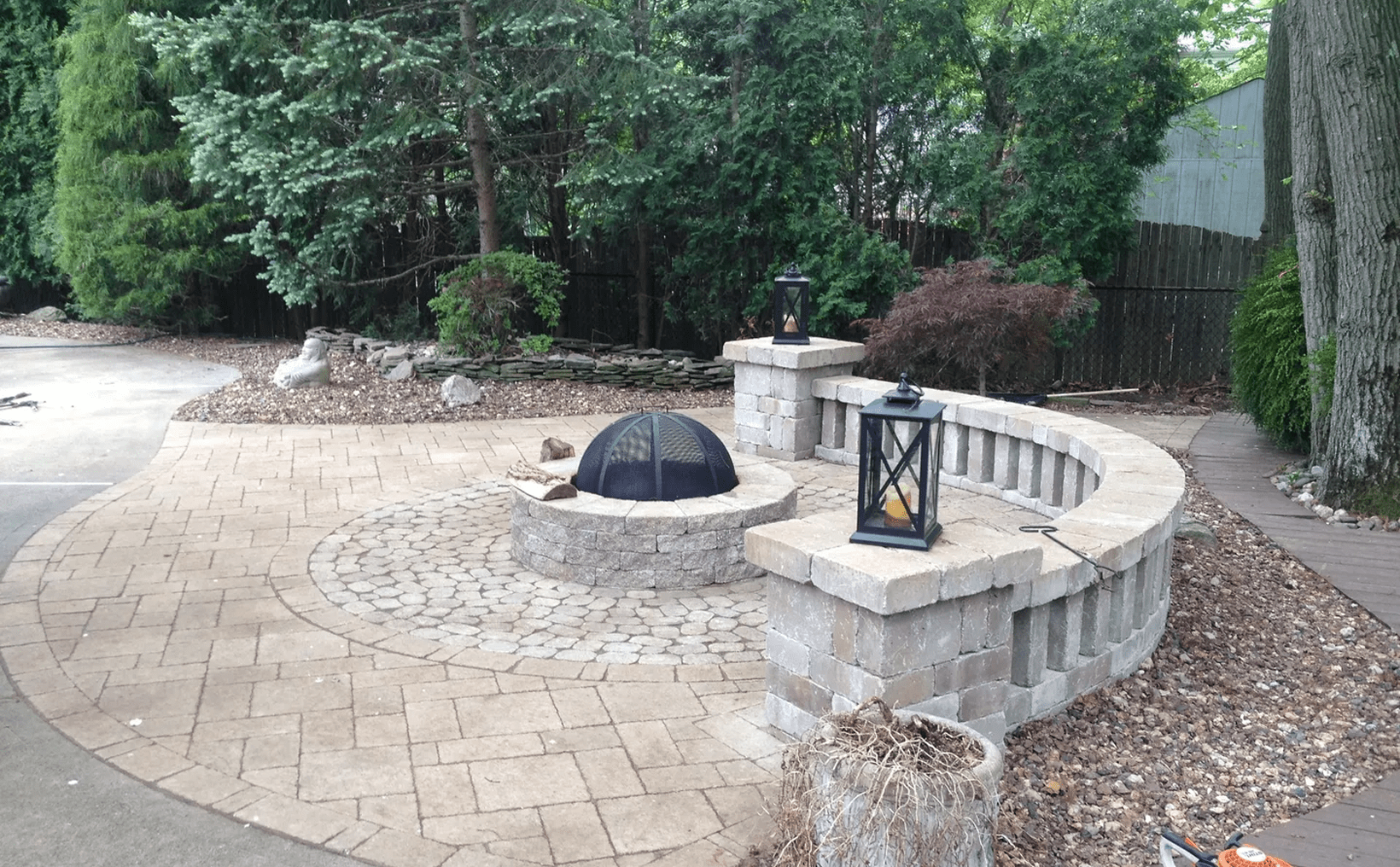 Curved seating area in garden